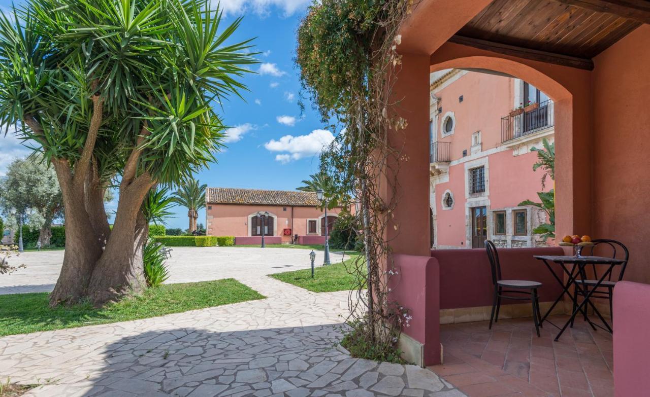 Hotel Lady Lusya Cassibile Bagian luar foto