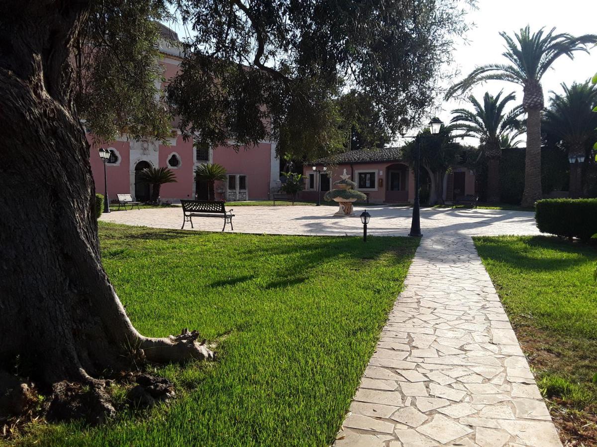 Hotel Lady Lusya Cassibile Bagian luar foto